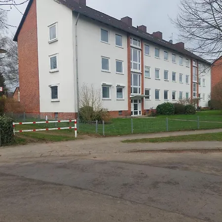 Zentral Uninaehe Апартаменты Любек